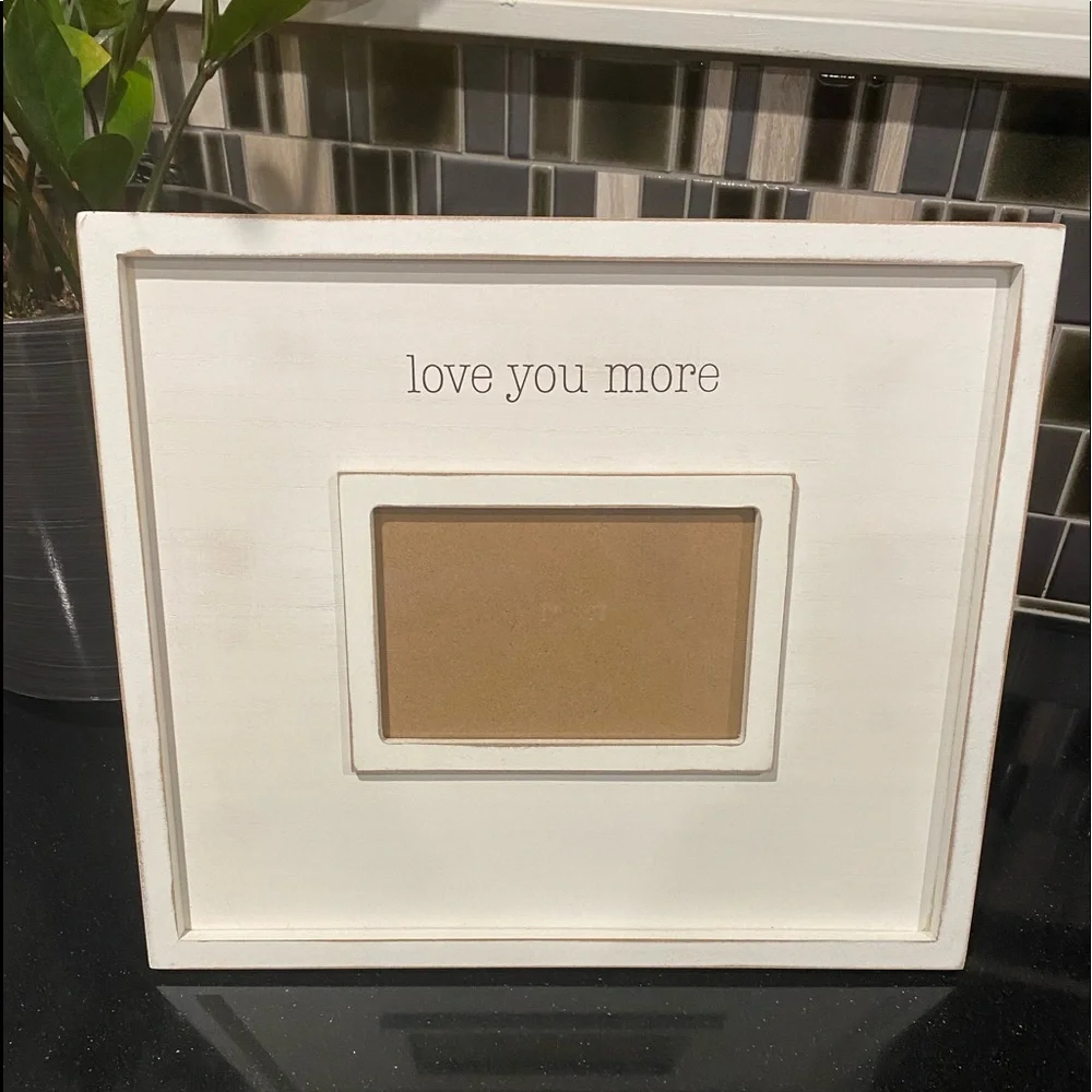 Picture frame - Picture 1 of 2